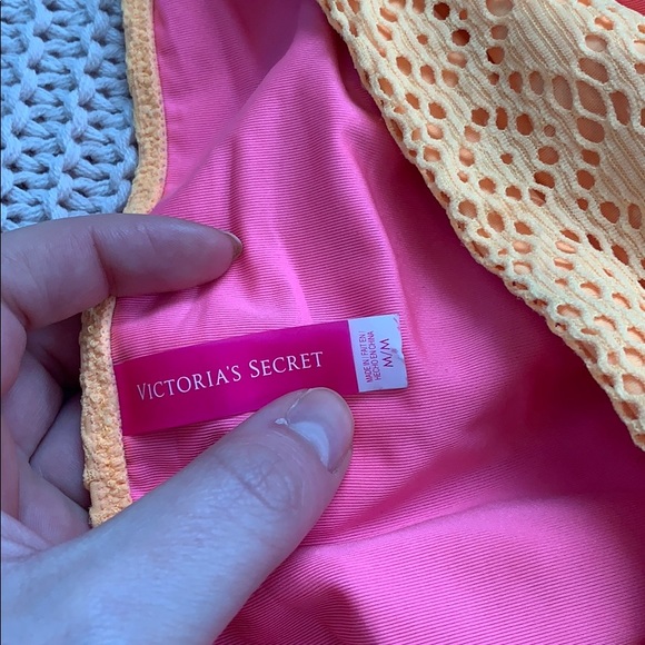 Victoria’s Secret Bikini bottoms - Picture 3 of 3